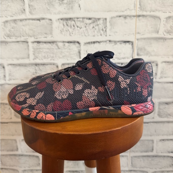 Women’s NOBULL project navy blue cherry blossom trainer sneakers Size 9.5 - Picture 4 of 7